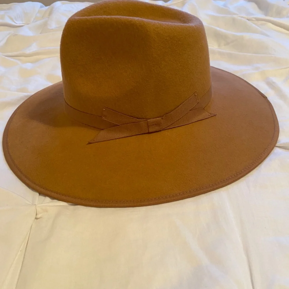 Hat - Picture 3 of 3